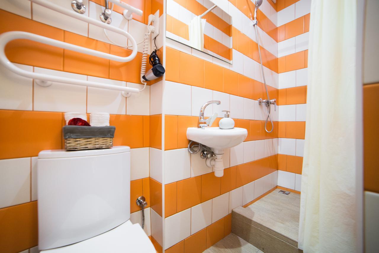 Mini Economy Apartments- Filatova 10 Lviv Dış mekan fotoğraf
