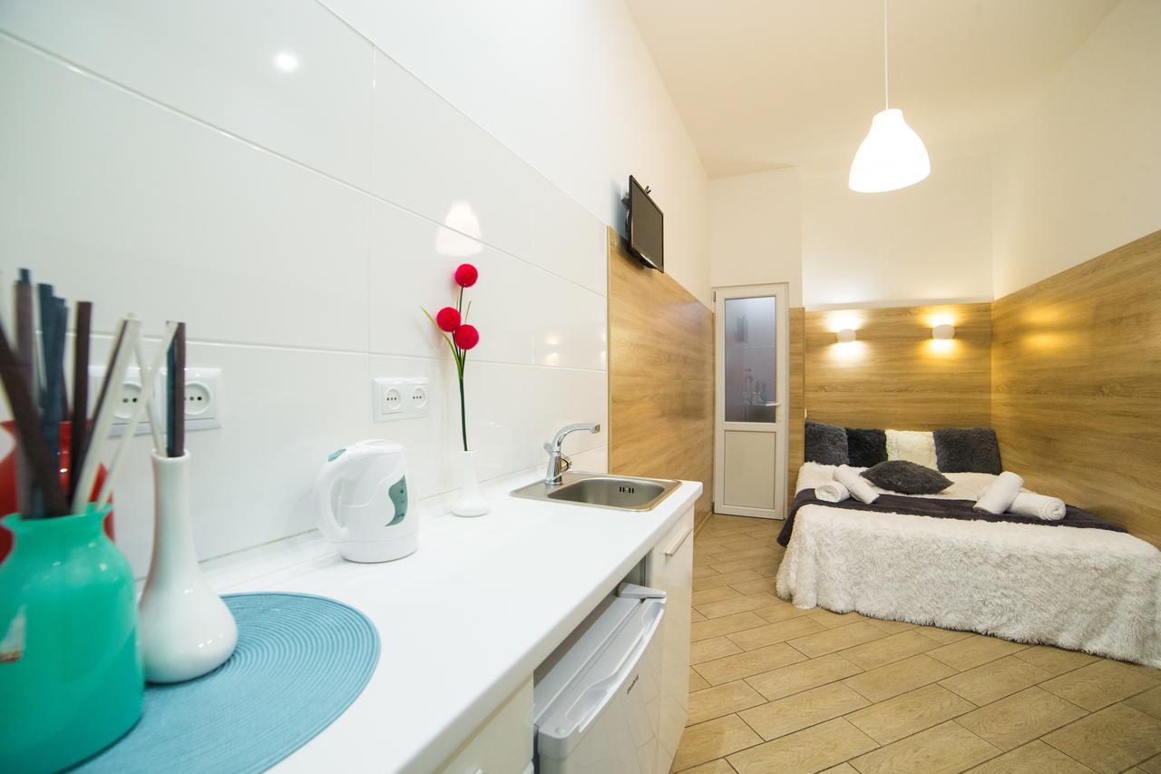 Mini Economy Apartments- Filatova 10 Lviv Dış mekan fotoğraf
